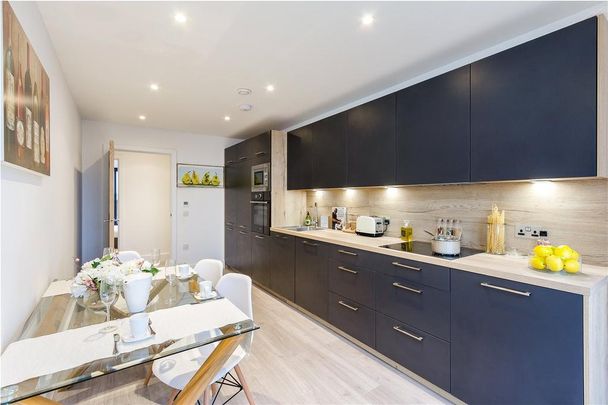 House share to rent - Photo 1