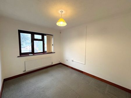 Newland Gardens, Cradley Heath - Photo 5