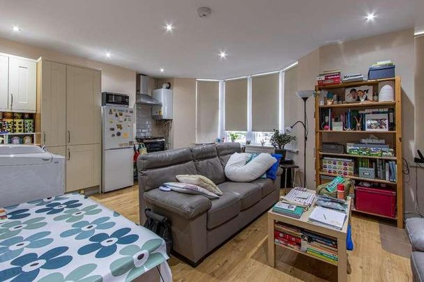 North Road, Gabalfa, CF14 - Photo 1