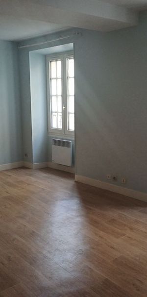 Location Appartement 2 pièces 41m² MONT DE MARSAN 40000 - Photo 1
