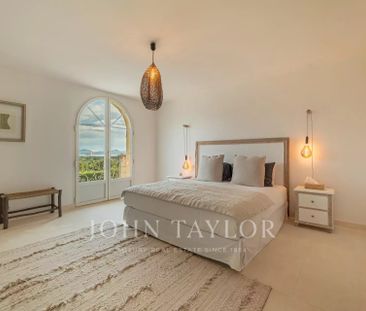 Maison à louer Mougins, Cote d'Azur, France16 500 EUR / Mois - Photo 5