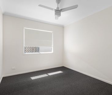 Modern Family Home, Freshly Painted & New Carpet - Photo 2