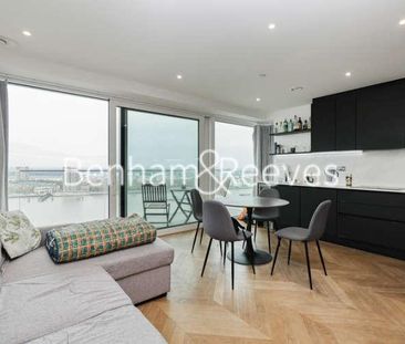 Brigadier Walk, Royal Arsenal Riverside, SE18 - Photo 2