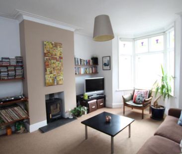 A beautiful two bedroom terraced Victorian home available to rent i... - Photo 3