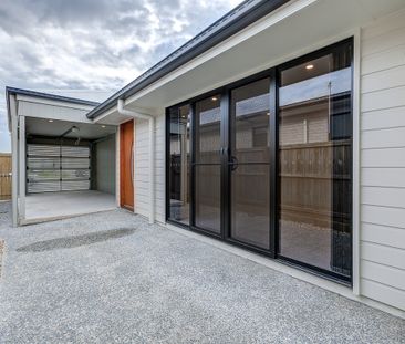 Simple and Modern Duplex Living - Photo 2