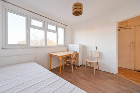 5 bedroom flat to rent - Photo 4