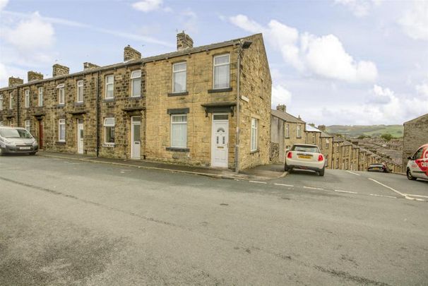 3 bedroom terraced house to rent - Photo 1