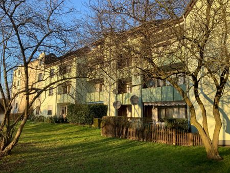 Großzügige 2,5-Zimmer Wohnung mit Balkon zu vermieten - Foto 3