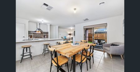 Stylish Family Living in a Prime Clyde North Location! - Photo 2