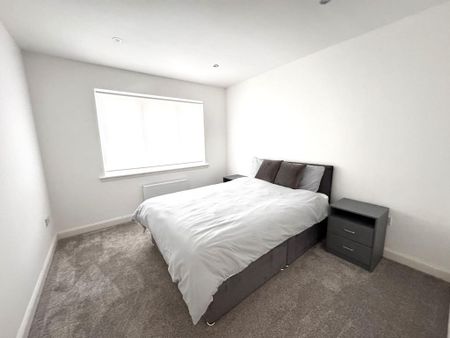 3 bedroom semi-detached bungalow to rent - Photo 2