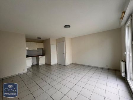 Location Appartement 2 pièces 44m² LAVAL 53000 - Photo 2