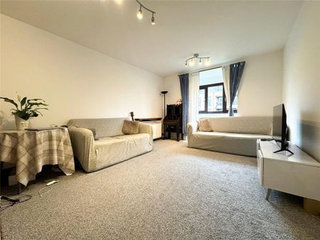 2 bedroom apartment to rent - Photo 2