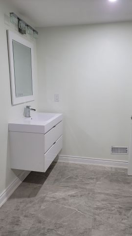 For Lease - 275 River Oaks Boulevard Unit# Lower Level, Oakville, Ontario - Photo 2