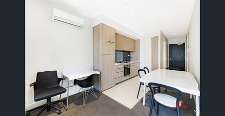 Furnished 2 Bedroom Apartment Available! - Photo 2