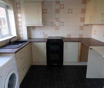 2 Bed End Terrace, Springfields, NG2 - Photo 4