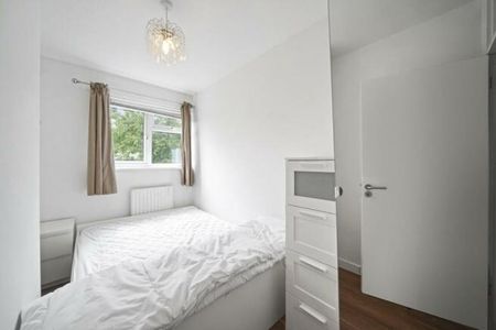 3 Bed Flat, Shaftesbury Court, N1 - Photo 3