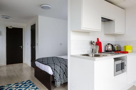 Studio to rent - Photo 5