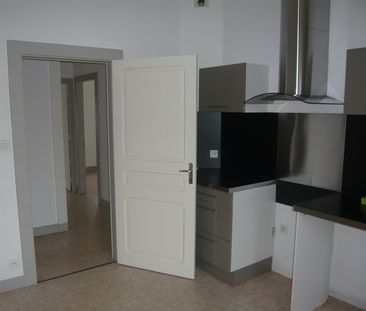 Location Appartement 3 pièces 85m² - Photo 3