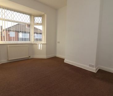 3 bedroom House To Let Total Size: 1002 SQ FT - Photo 2