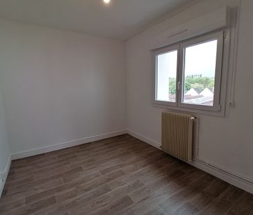 Location Appartement 4 pièces 73m² TROYES 10000 - Photo 4