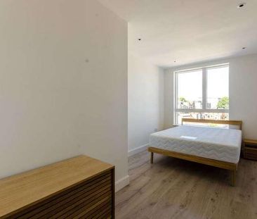 Smithfield Square, High Street, Hornsey, N8 - Photo 3