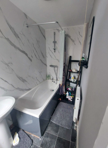 3 bedroom terraced house to rent - Photo 3