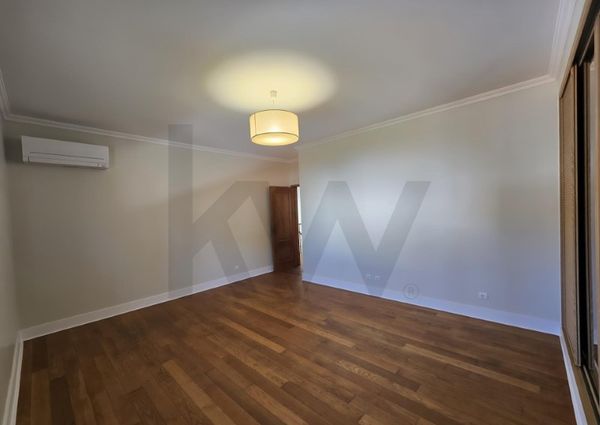 Moradia T4 em Setúbal