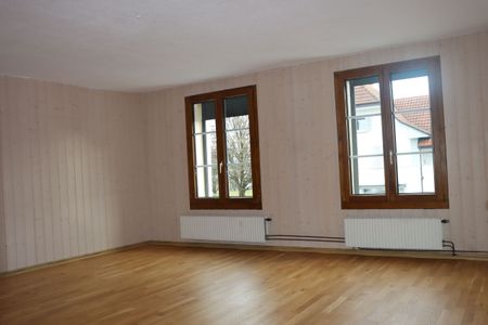 Luminous 5.5-room apartment with large terrace in Derendingen - Photo 2