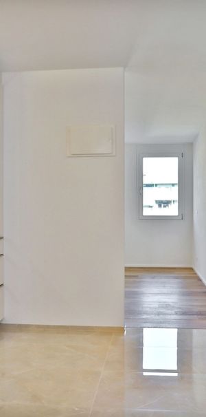 Ideal for singles - compact, central and quiet! - Photo 1