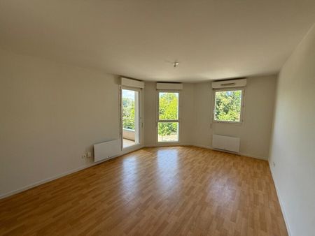 Location Appartement 2 Pièces 48 m² - Photo 4