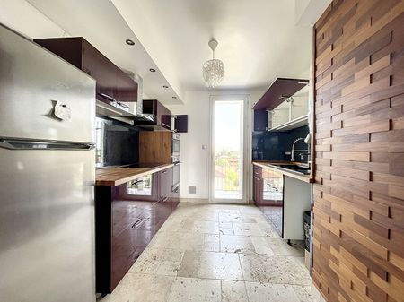 Apartment - Photo 2