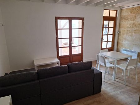 Location Appartement 3 pièces 53m² BORDEAUX 33000 - Photo 2