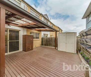 43 Kierens Way, Chadstone VIC 3148 - Townhouse For Rent | Domain - Photo 6