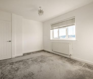 2 bedroom maisonette to rent - Photo 6