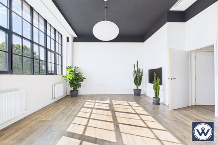 Apartment to Rent: Truscon House, Carnation Gardens, Hayes, UB3 - Photo 2
