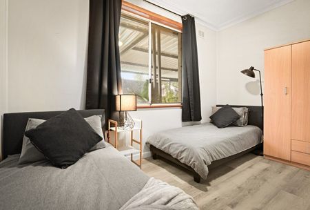 FIVE BEDROOM TWO STORY HOME WITH INGROUND POOL!!! - Photo 2