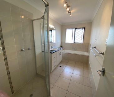 Family Haven in Quiet cul-de-sac - Photo 5