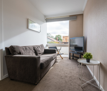 8 Nyora Street, Malvern East, VIC - Photo 2