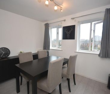 3 bedroom apartment to rent - Photo 4