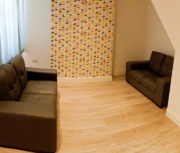 3 Bedrooms 1 bathroom - Photo 6