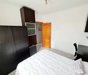 Calle Fray Luis de León, Málaga, Andalusia 29014 - Photo 1