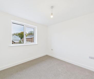 4 bedroom detached house to rent - Photo 6