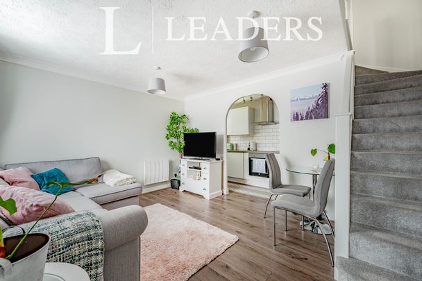 1 bedroom house to rent The Copse, South Nutfield, Redhill, RH1 - Photo 1