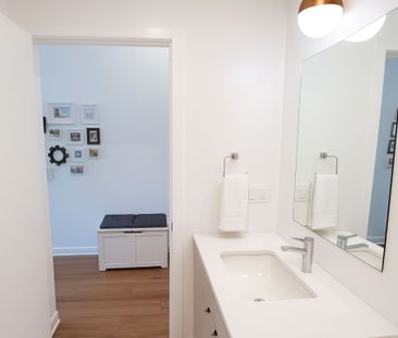 For Lease - 405 Dundas Street Unit# 107, Oakville, Ontario - Photo 3