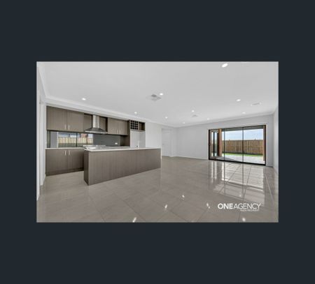 14 Celosia Way, Tarneit, Vic 3029 - Photo 2