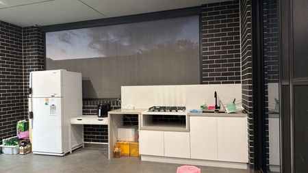 Condell Park - Photo 5