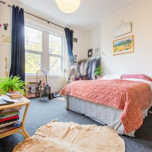 Heaton Grove, Heaton - Photo 2