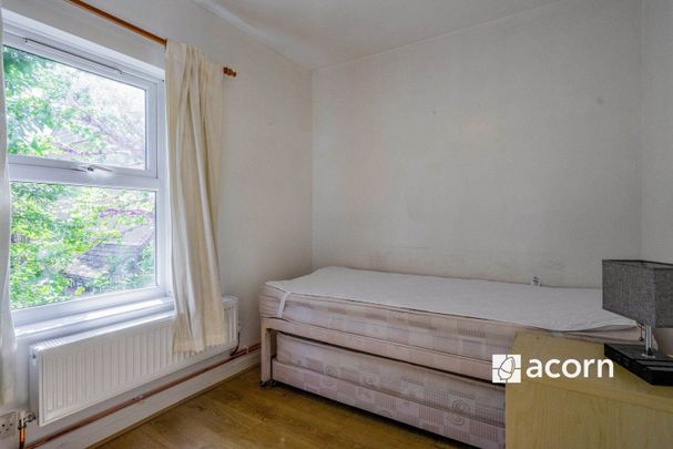 Longfellow Way, London, SE1 - Photo 1