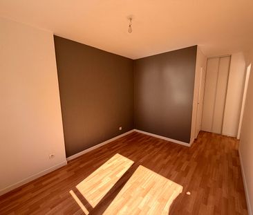 Location Appartement 2 pièces 56m² - Photo 2