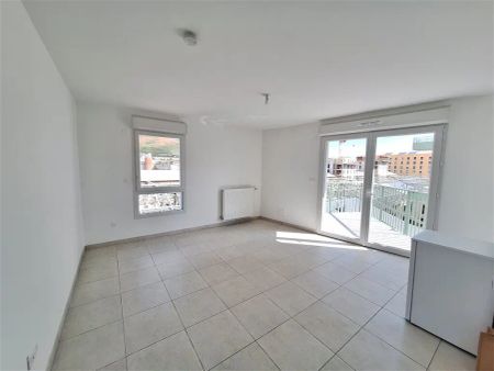 Location appartement 1 pièce - 32m² à Clermond ferrand (63000) - Photo 4